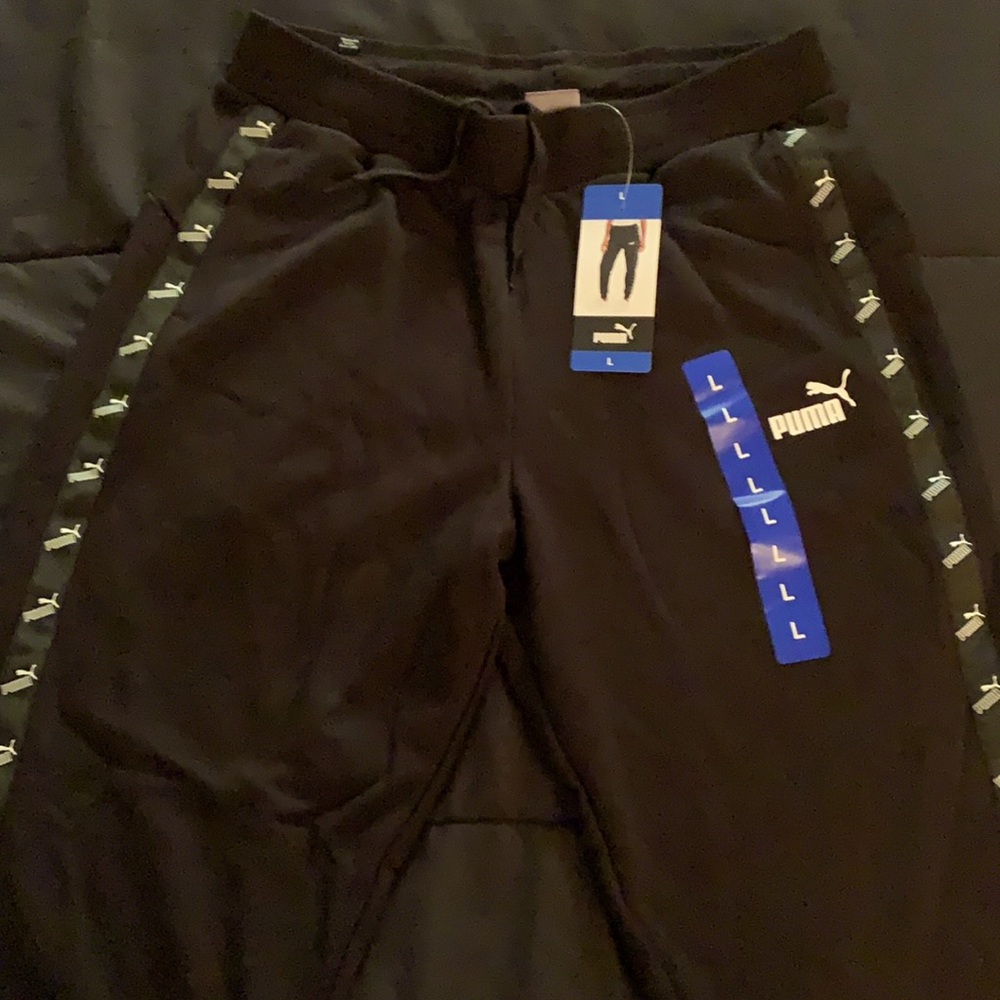 Puma woman joggers Large pants sweats black